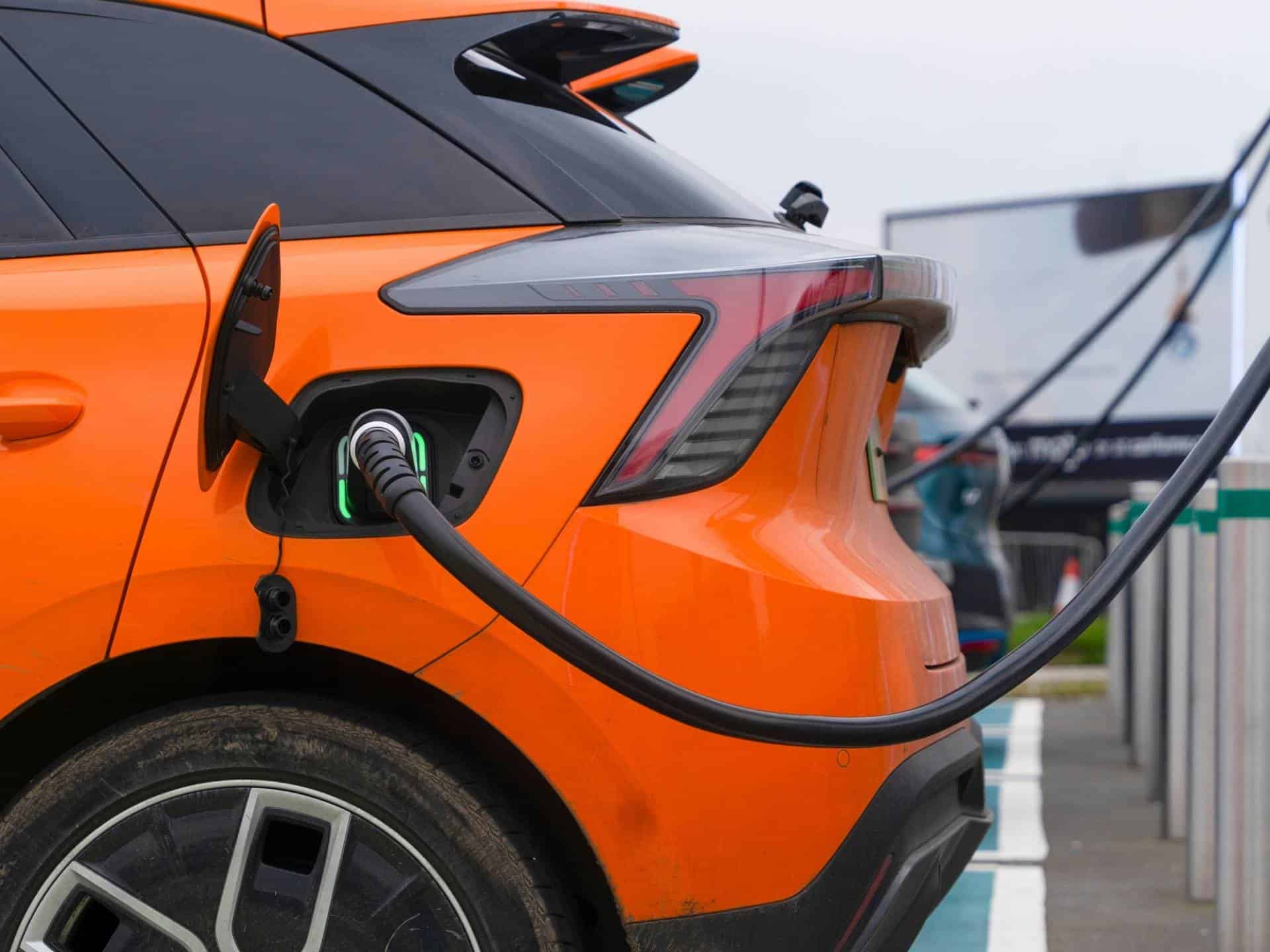 charging electric car